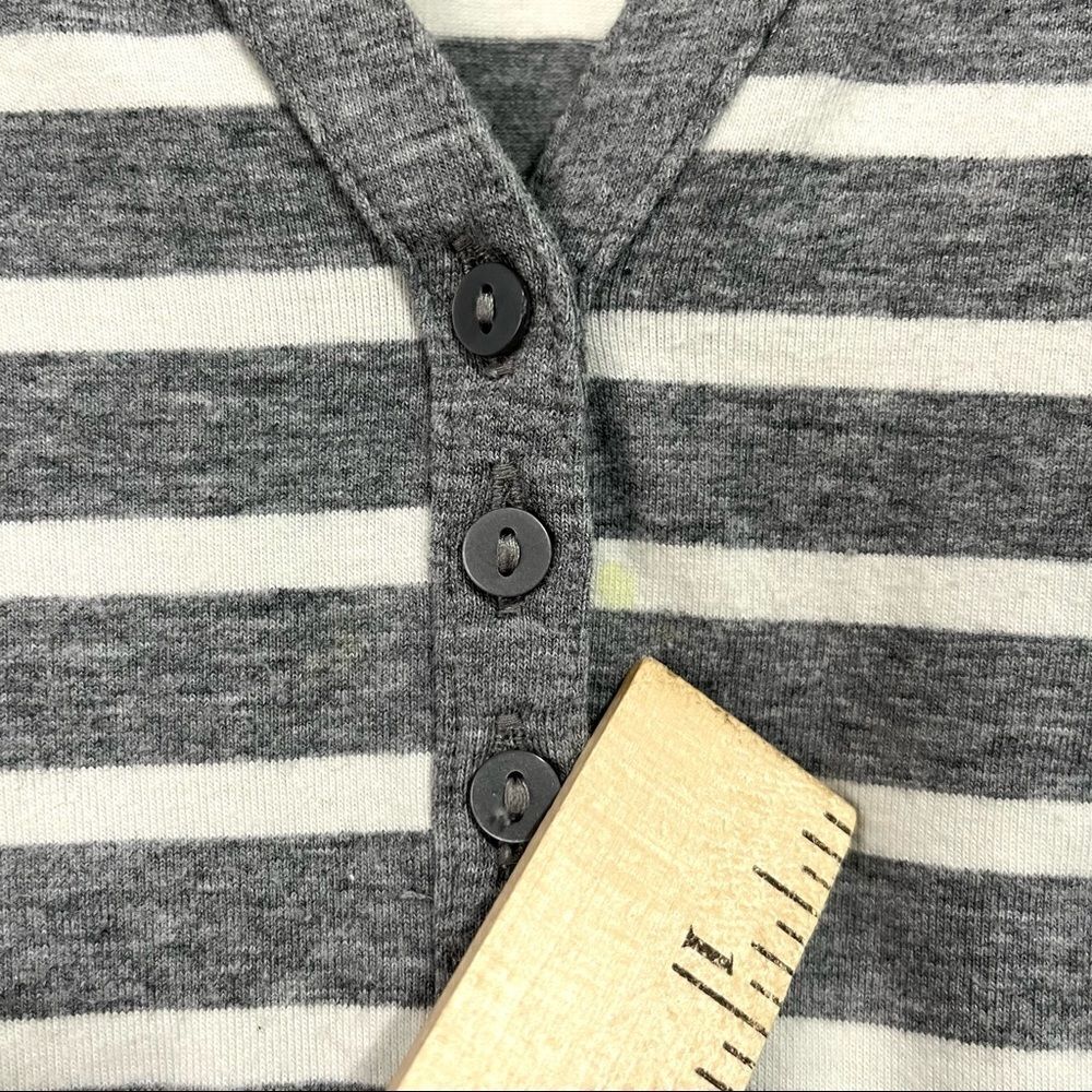 Great Expectations Maternity Striped Top Size XL - Picture 6 of 6